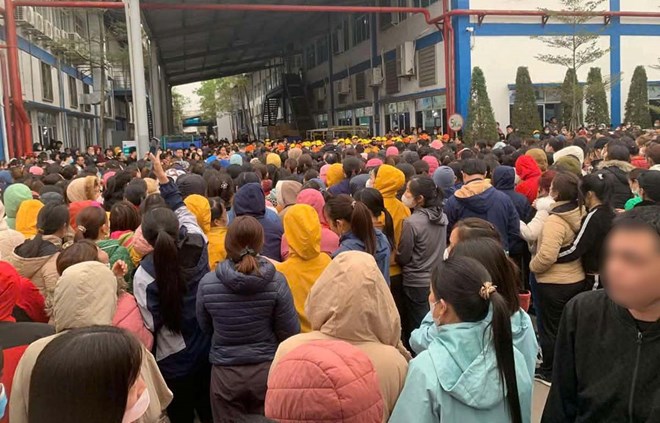 Workers of Amara Vietnam Shoes Co., Ltd. (Co Le town, Truc Ninh district, Nam Dinh province) stopped demanding a salary increase. Photo: Provided by workers