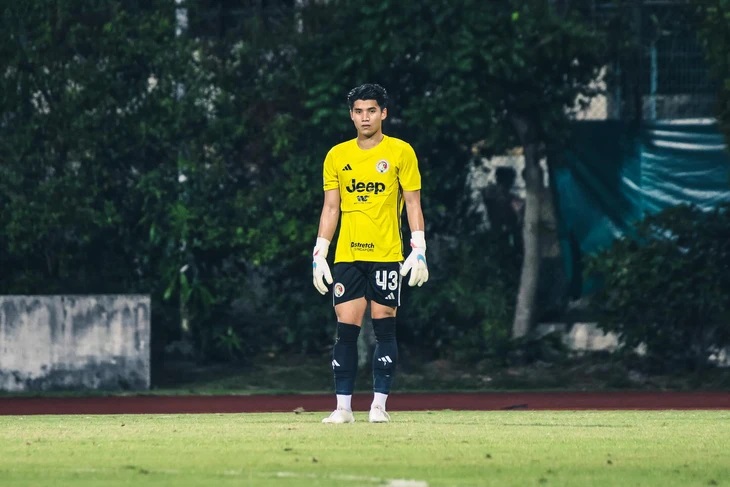 Vietnam goalkeeper Ho Tung Han started in the Singapore national championship. Photo: Balestier Khalsa