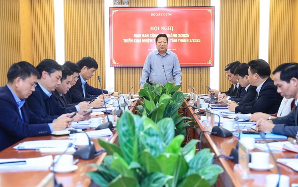At the meeting, the Ministry of Construction said that it will continue to merge a number of units in the coming time. Photo: Ministry of Construction Information Portal
