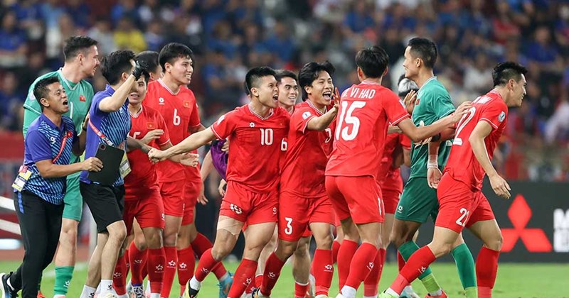Vietnam team tickets to Cambodia and Laos are at least ...