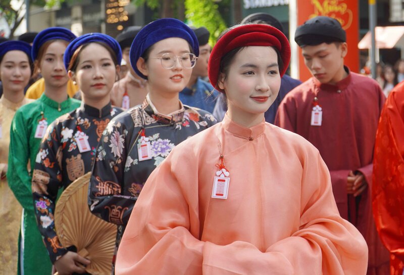 Many young people in Ho Chi Minh City are excited to participate in the Bach Hoa Bo Hanh 2025