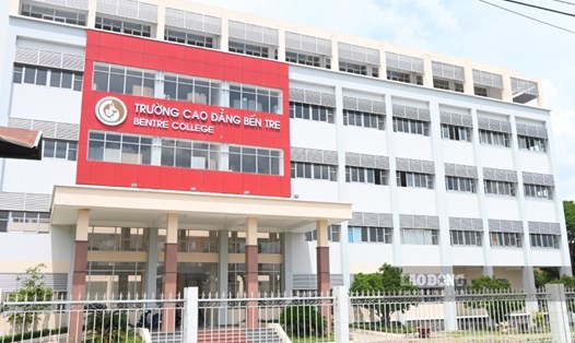 Bộ Giáo dục và Đào tạo đồng ý cấp phôi chứng chỉ giáo dục quốc phòng và an ninh cho 534 sinh viên tại Trường Cao đẳng Bến Tre. Ảnh: Thành Nhân