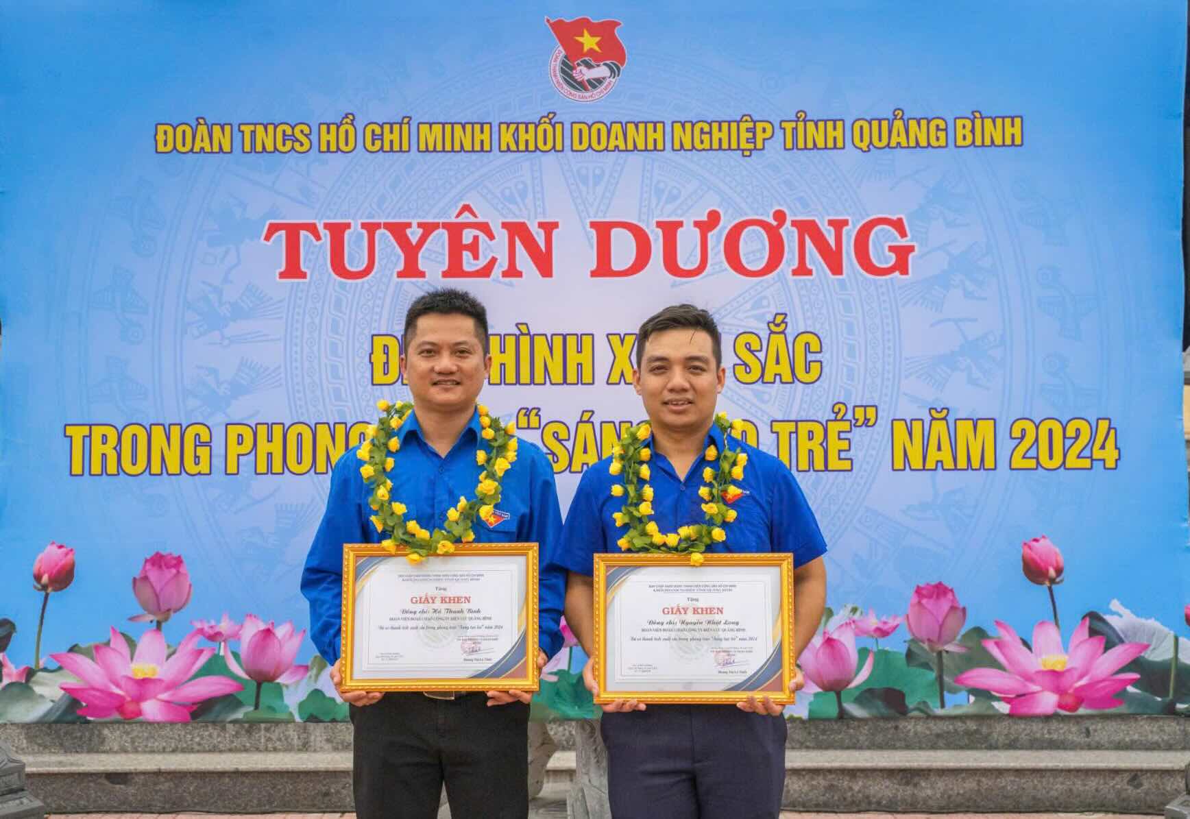 Anh Nguyen Nhat Long (ben phai) duoc tuyen duong dien hinh xuat sac trong phong trao “Sang tao tre” nam 2024. Anh: Hai Nguyen