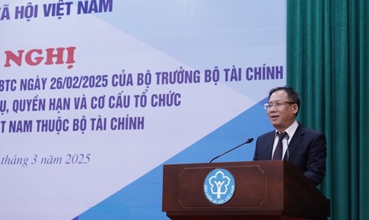 Giám đốc BHXH Việt Nam Lê Hùng Sơn phát biểu tại hội nghị. Ảnh: Phạm Chính