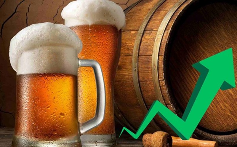 Units and associations believe that there needs to be a suitable roadmap to increase special consumption tax on alcohol and beer. Graphics: Thach Lam