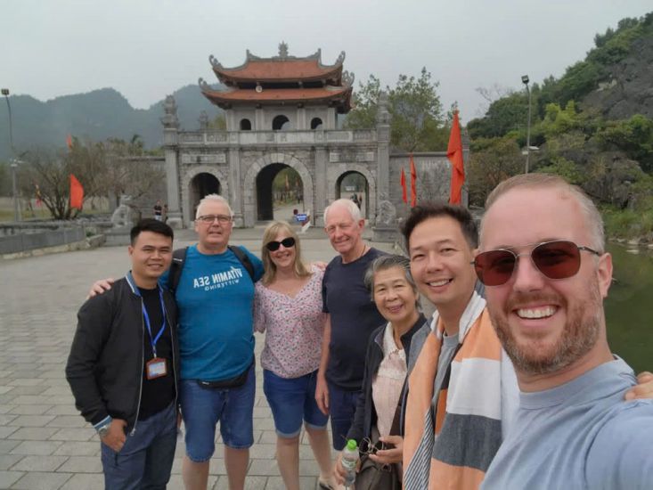 Grupo de Turismo Internacional de Vietnam. 
Foto: Thanh Tu