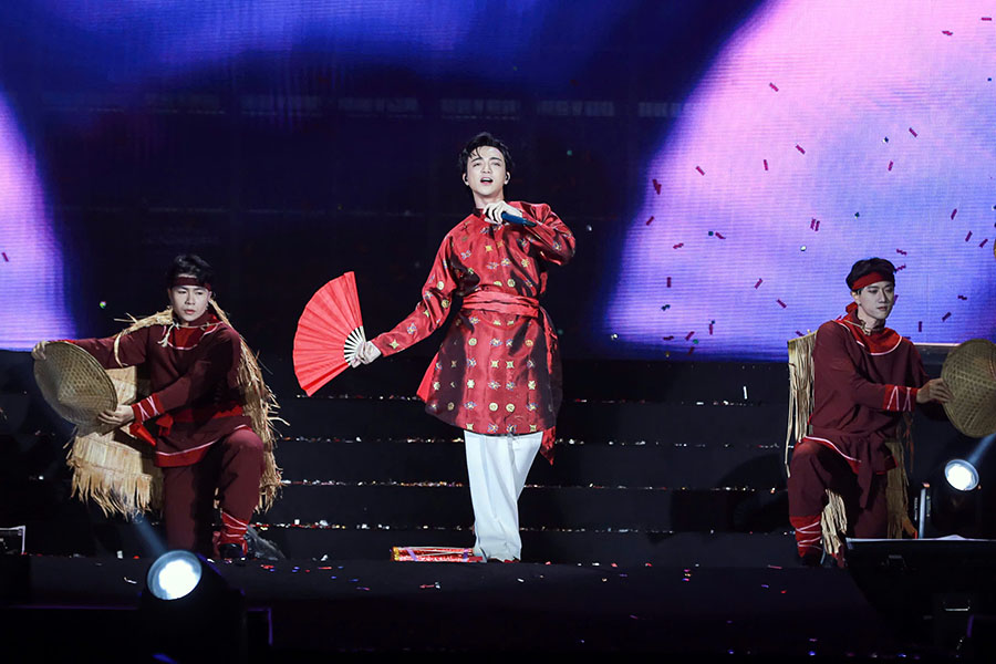 The " Glory of the Vietnam People's Public Security" Gala strongly inspires young people