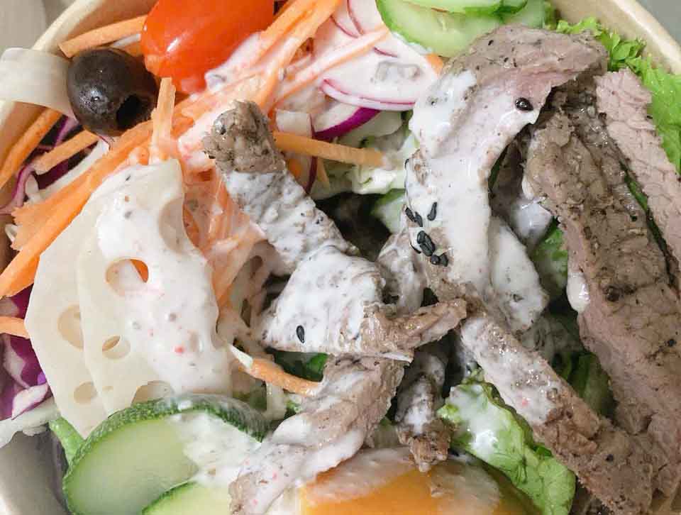 Comer en moderacion, añadir verduras a su desayuno es bueno para la diabetes. Imagen: Bajo las nubes