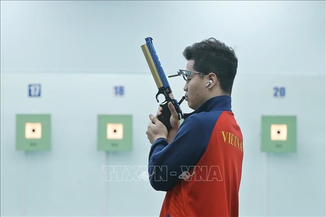 Shooter Pham Quang Huy of the Vietnam shooting team. Photo: VNA