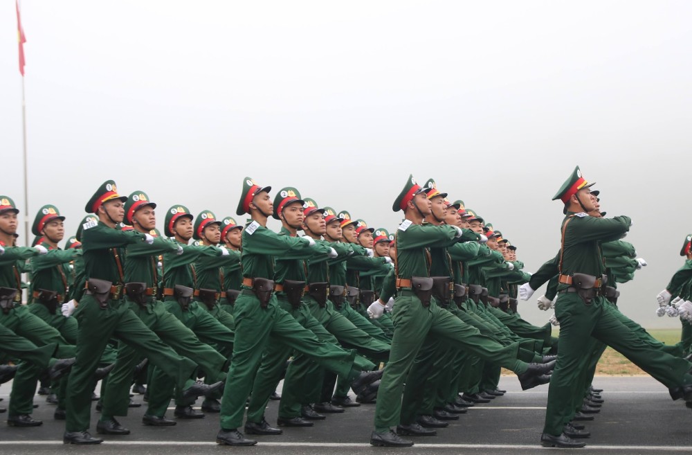 The draft Circular of the Ministry of National Defense outlines the policy of demobilization for military officers and professional soldiers in agencies affected by the restructuring of the apparatus. Illustrative photo: Tran Vuong