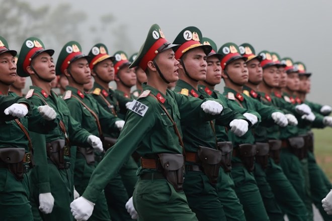 The regime for military officers with extended working time is stated in the draft Circular of the Ministry of National Defense. Illustrative photo: Hai Nguyen