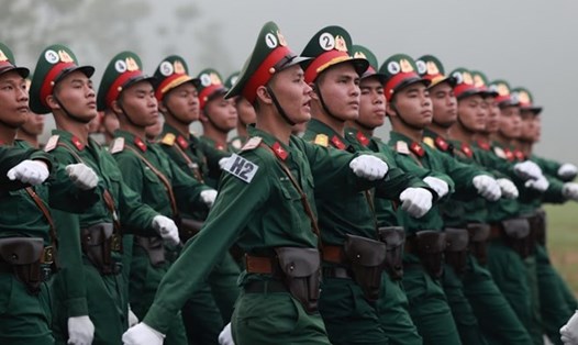 Chế độ với cán bộ Quân đội được kéo dài thời gian công tác được nêu trong dự thảo Thông tư của Bộ Quốc phòng. Ảnh minh họa: Hải Nguyễn