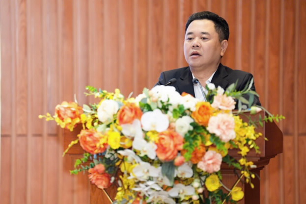 Pho Thong doc Nguyen Ngoc Canh phat bieu chi dao tai buoi lam viec. Anh: SBV.