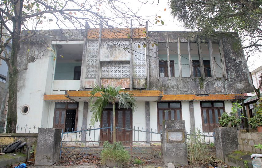 The old headquarters of the State Treasury in Trieu Phong district (Quang Tri province) has been abandoned for many years. Photo: H. Tho