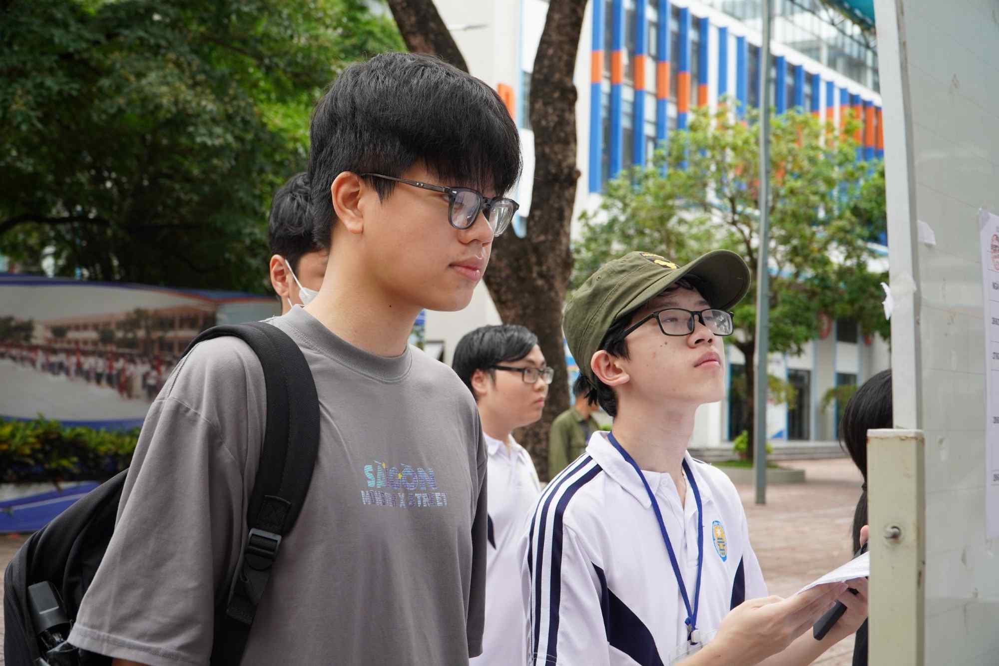 Los estudiantes asistieron al examen de graduacion de THPT en 2024. Imagen de la pagina web de la organizacion