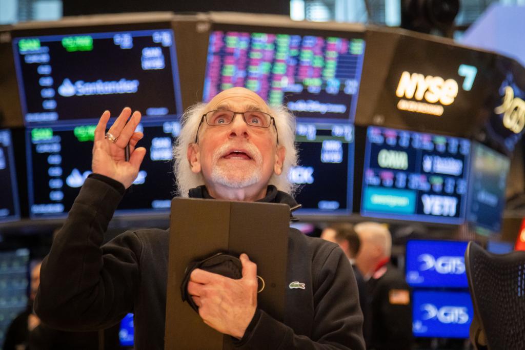 The US stock market rebounded on April 9 after President Donald Trump announced the US postponing tax imposition on 75 countries. Photo: Xinhua