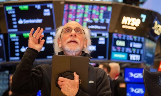 Thị trường chứng khoán Mỹ bật tăng hôm 9.4 sau khi Tổng thống Donald Trump công bố Mỹ hoãn áp thuế với 75 quốc gia. Ảnh: Xinhua