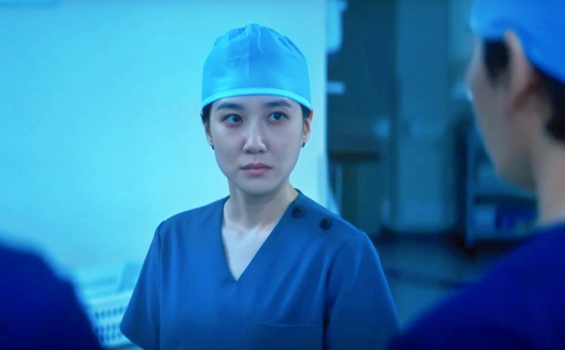 Park Eun Bin in a medical drama. Photo cut from the movie Dangerous knife tongue