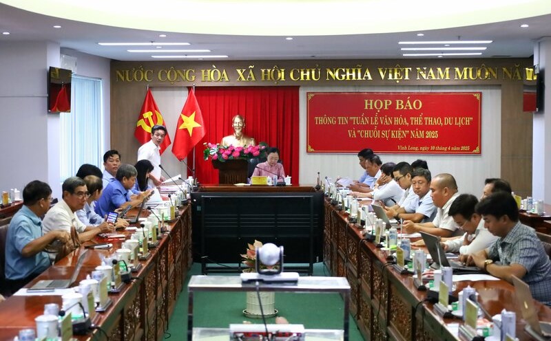 Many activities to celebrate the 50th anniversary of the country's reunification. Photo: Department of Culture, Sports and Tourism of Vinh Long province