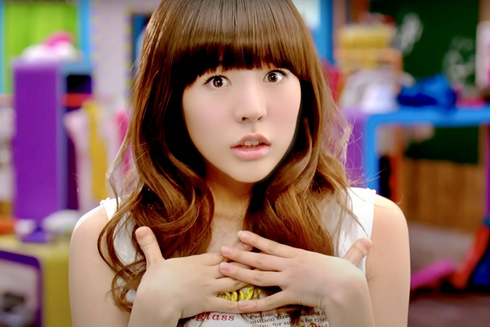 Sunny (SNSD) joined the company of Lee Soo Man - former CEO of SM Entertainment. Photo: MV cut by Gee