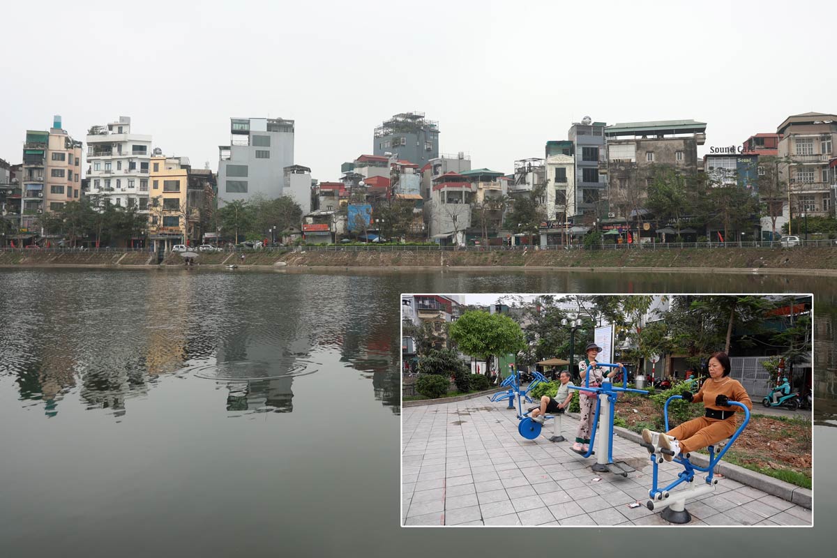 Strange image of the lake in the center of Hanoi after many years of pollution