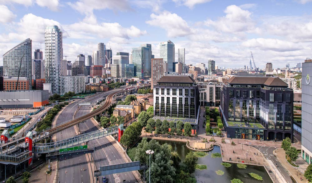 The University of West Scotland, located in the center of Luan Don enrollment, offers affordable study programs for students who want to experience studying abroad. Photo: Provided by the enterprise