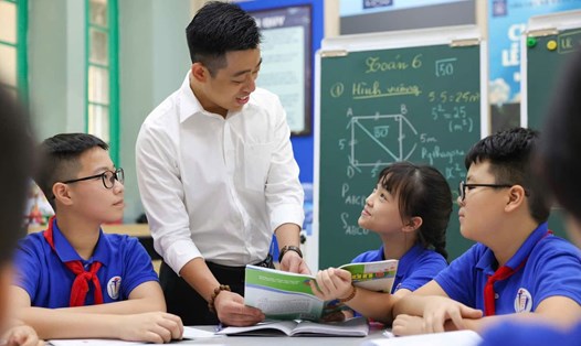 Từ 22.4.2025, giáo viên nam nghỉ chế độ thai sản không phải dạy bù. Ảnh: Vân Trang