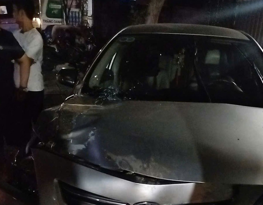 El vehiculo choco con la mujer y la mato. Foto: El hombre.