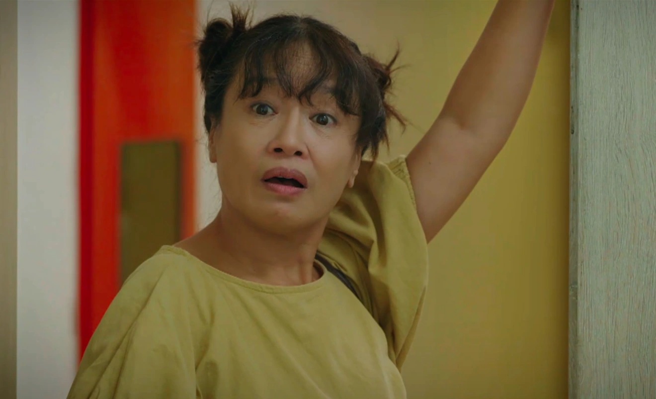 Actress Tu Oanh is the wife of director Bui Thac Chuyen. Photo: Cut from the movie "Hoa sua ve trong gio"