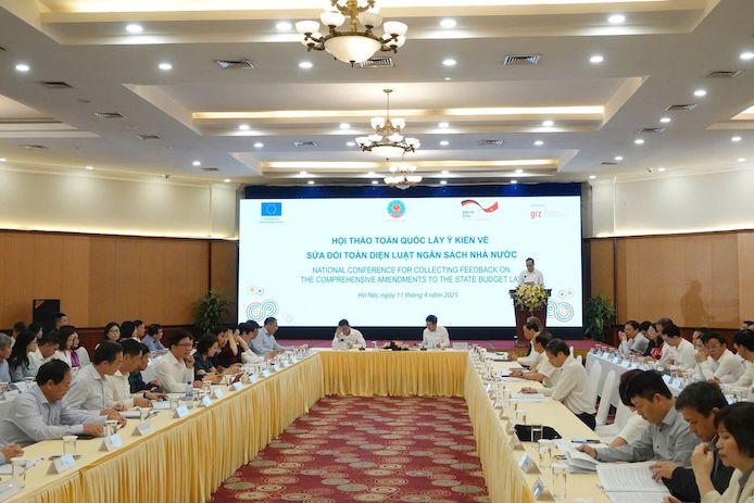 Scene of the National Conference to collect comments on the Comprehensive Project to amend the State Budget Law organized by the Ministry of Finance on the morning of March 11. Photo: Ministry of Finance