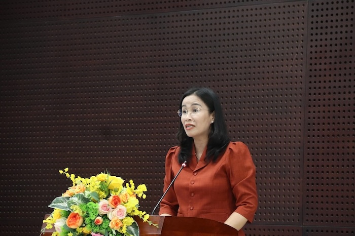 Ms. Nguyen Thi Anh Thi, Vice Chairman of Da Nang City People's Committee, chaired the meeting. Photo: Nguyen Linh