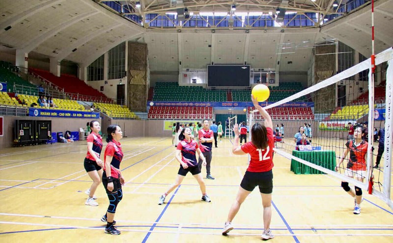 Hai Duong City Labor Federation opens a sports tournament for workers. Photo: Phuc Minh