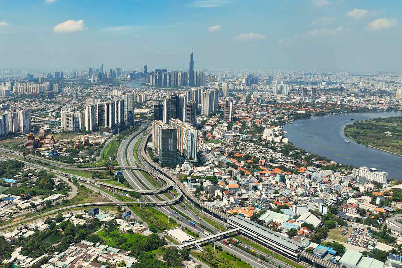Tuyen metro so 1 tao cu hich mo ra nhung trung tam kinh te moi tai TP.HCM.