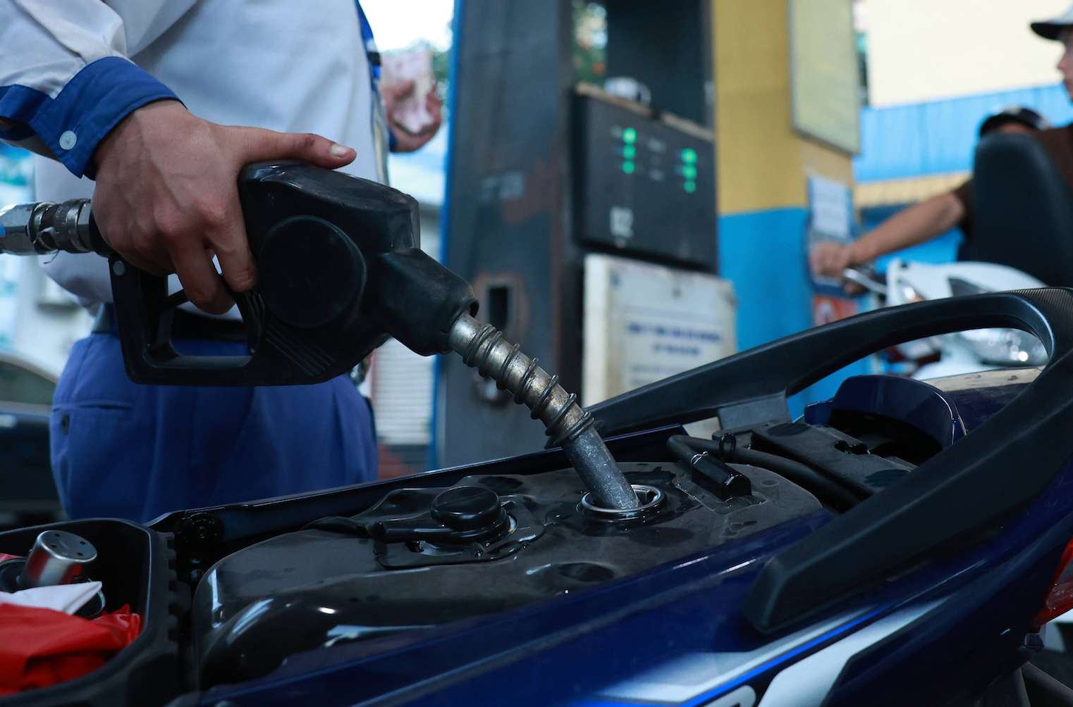 It is forecasted that in the operating period next week, gasoline prices will continue to decrease. Photo: Hai Nguyen