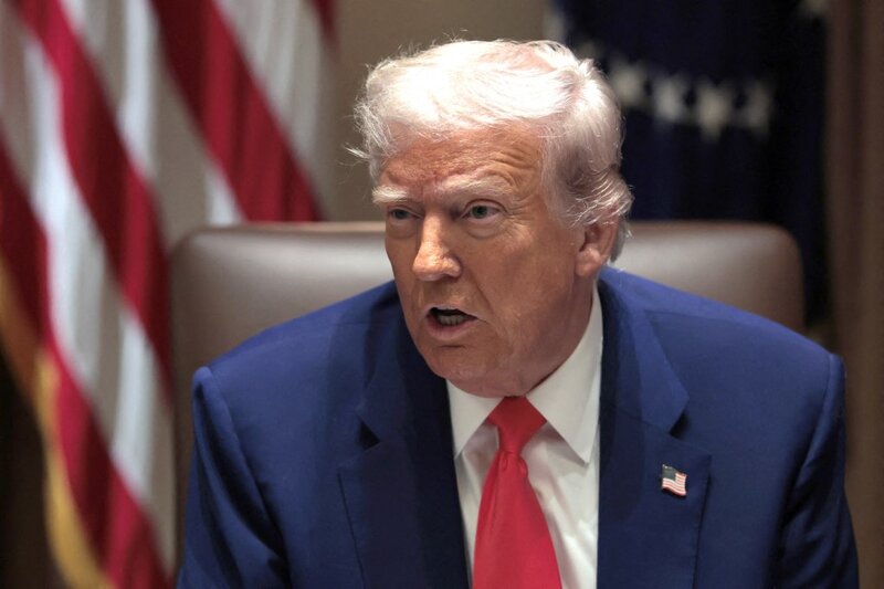 US President Donald Trump at a meeting at the White House after deciding to postpone the tariffs for 90 days. Photo: AFP
