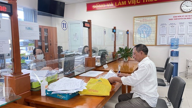 The early retirement policy for commune-level cadres and civil servants who are redundant due to the arrangement of commune-level administrative units is based on Decree 29/2023/ND-CP. Illustrative photo: Ha Anh.