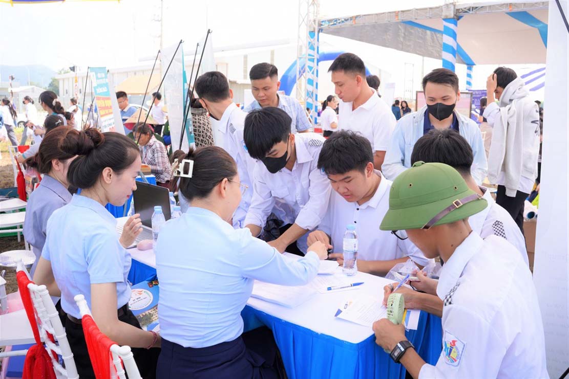 The first round of Nghe An Employment Festival 2025 will be held at VSIP Nghe An Industrial Park. Photo: Mai Lieu