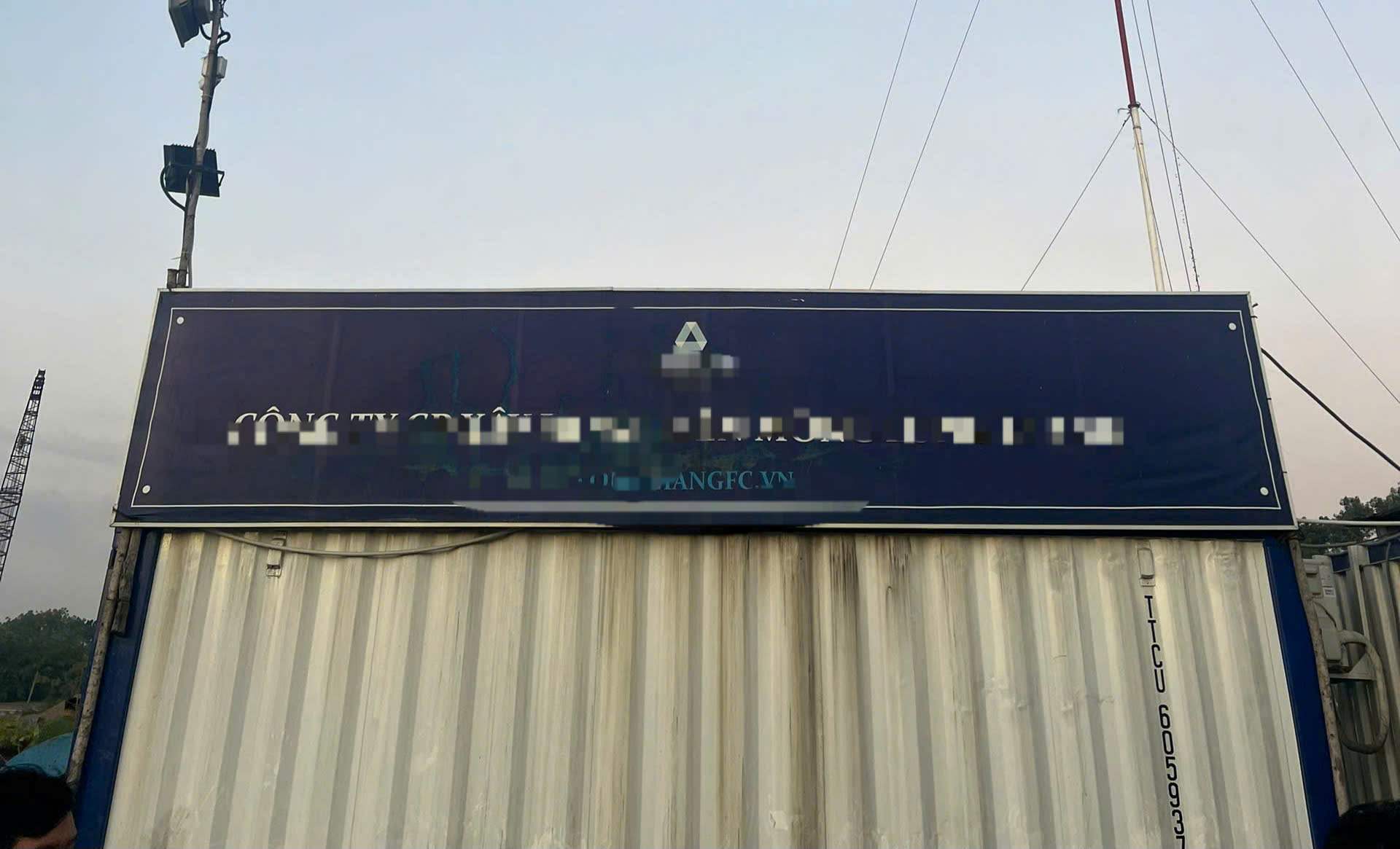 Công trình xảy ra vụ tai nạn, ống thép rơi vào đầu khiến 1 lao động tử vong. Ảnh: Bạn đọc cung cấp