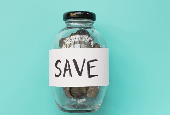 Tips to help spend more economically in the family. Graphics: Thuy Duong