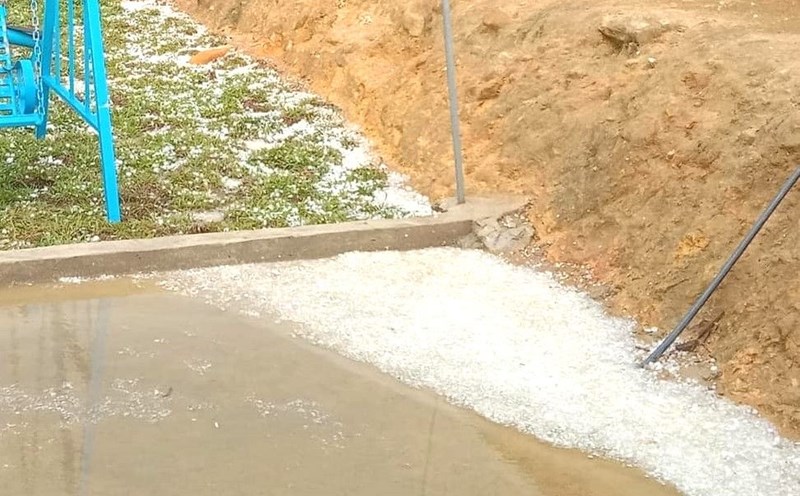 Hail and whirlwind often occur in some mountainous localities in Nghe An. Photo: Hai Dang