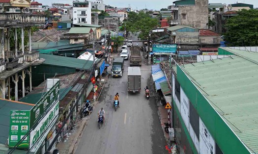 Đường Lĩnh Nam (quận Hoàng Mai, Hà Nội) sắp được thi công mở rộng. Ảnh: Hữu Chánh