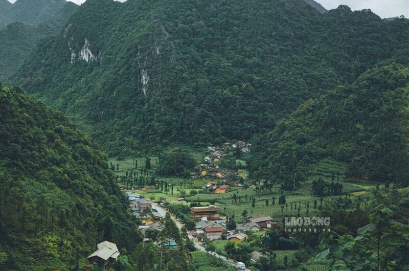 The ancient villages in Dong Van, Ha Giang. Photo: Viet Bac