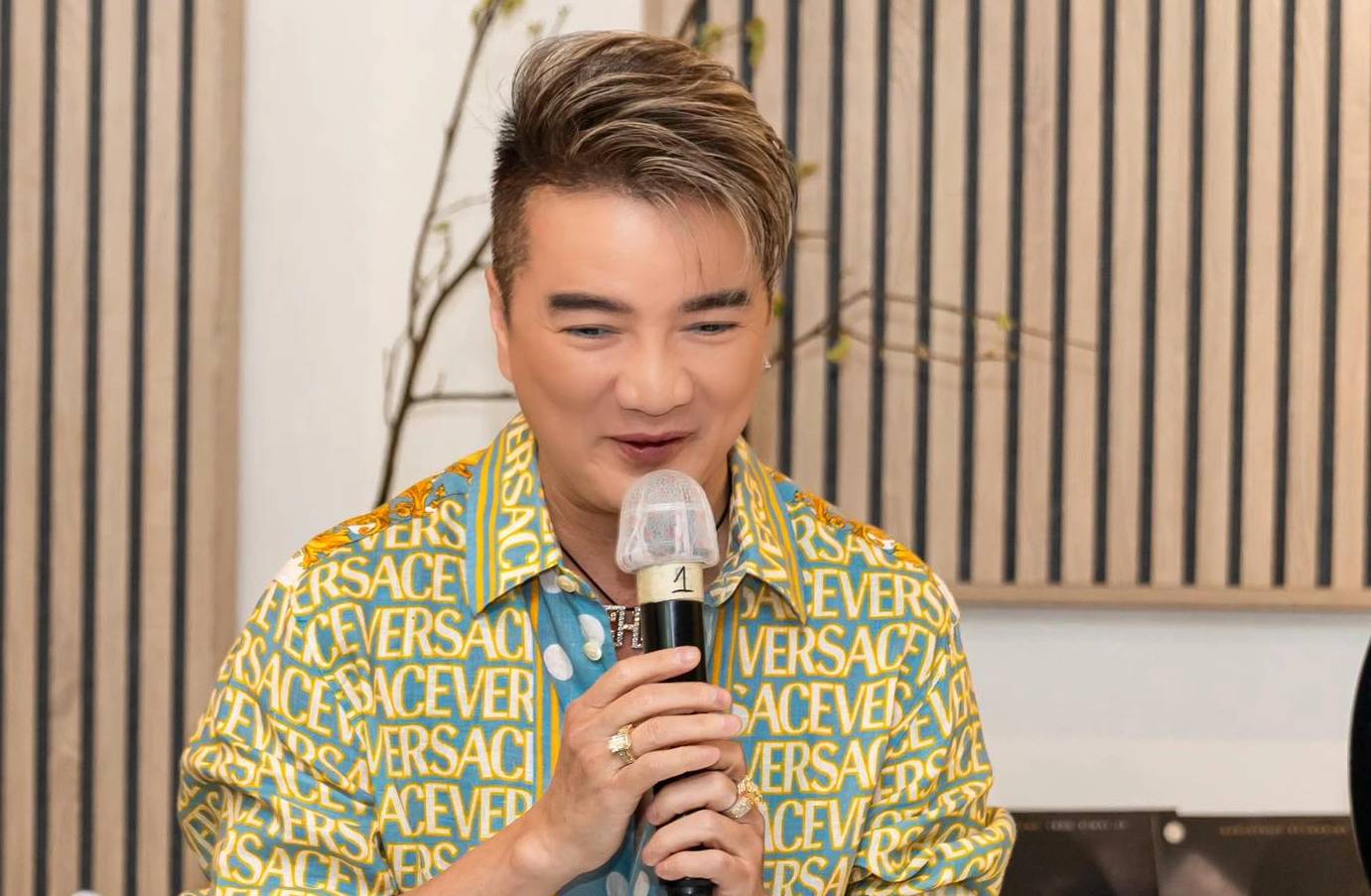 Dam Vinh Hung. Photo: Cam Van.