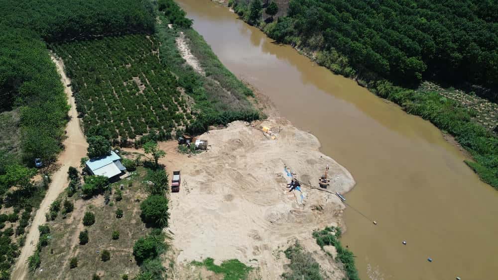 The mineral and sand mineral mines in Kon Tum basically meet the needs of people and construction works. Photo: Thanh Tuan