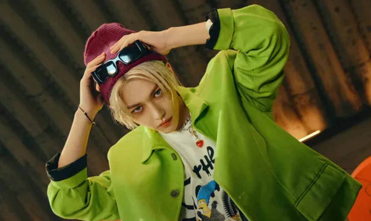 El cantante Felix revela su secreto para cuidar el cabello despues de varias veces de teñido. Foto: Cortes de palabras en el video de "Maniac"