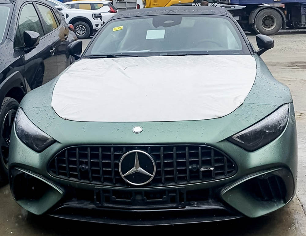 El Mercedes-AMG SL63 de ultima generacion ya esta disponible en el mercado vietnamita. Imagen de la cuenca del mar