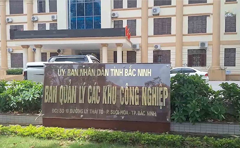 The Management Board of Bac Ninh Industrial Zones is one of the units that have just been criticized by Bac Ninh Provincial Party Committee. Photo: Van Truong