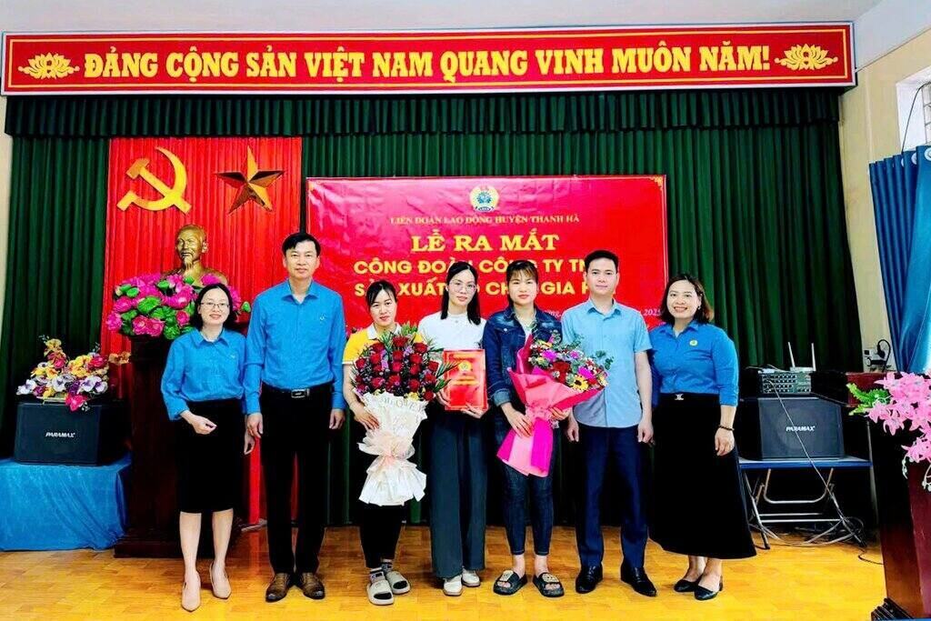 Establishment of grassroots trade unions at Gia Huy Company. Photo: Hai Duong Trade Union