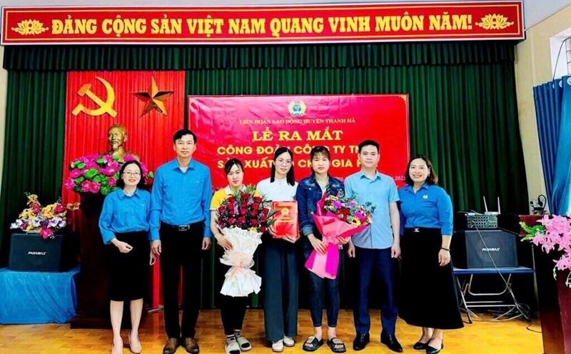Establishment of grassroots trade unions at Gia Huy Company. Photo: Hai Duong Trade Union