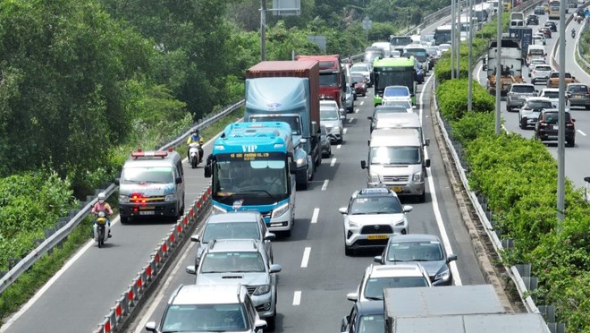 Ho Chi Minh City - Long Thanh - Dau Giay Expressway, the main route connecting Long Thanh airport. Photo: Tu - Tam